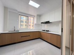 福尚城南铮新的框架楼三楼97.14平37万