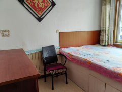 龙山路南路双实验书包住人四楼拎包入住66.28平6.8万