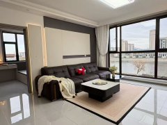 四季阳光东边户电梯洋房160.43平方4室2卫59.8万