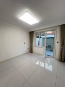 市中心的一楼带院铁锅炖大鹅74.01平29.8万