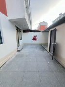 市中心的一楼带院铁锅炖大鹅74.01平29.8万