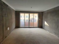 伴山林语洋房三楼120平三室两卫59.8万