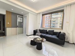 喜登府电梯9楼98.18平精美三室37万