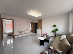 燕南街三楼三室精装102平30万