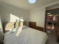 燕南东街一楼南向三室123平35.8万