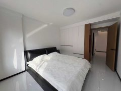 龙河一期框架楼外挂电梯三楼101.4平两室45.8万