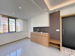 嘉和花园三楼109平三室还有个大车库43.8万