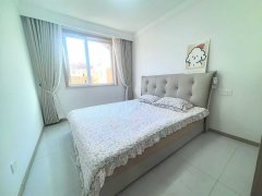 嘉和花园三楼109平三室还有个大车库43.8万