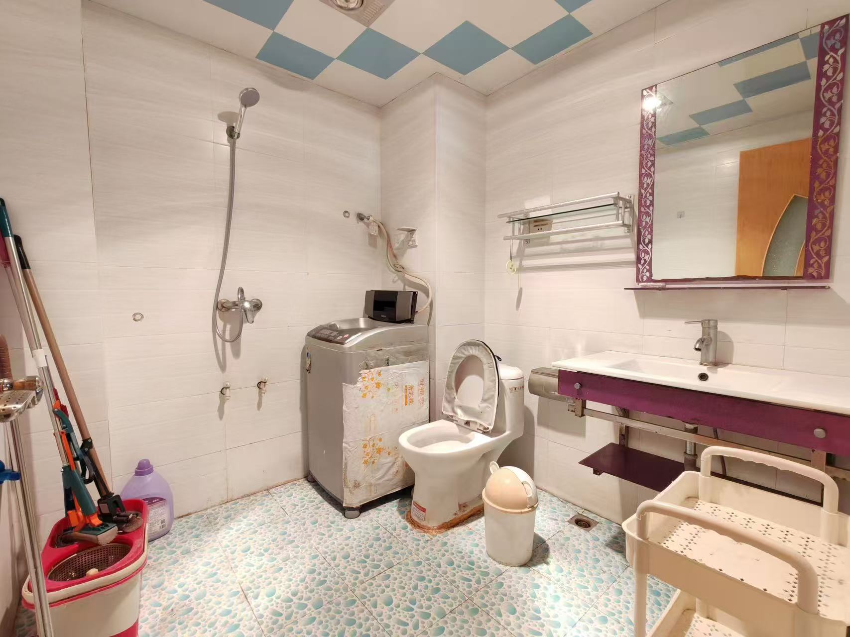 泰浩華府框架住人一樓95平三室45萬 泰浩華府框架住人一樓95平三室45萬