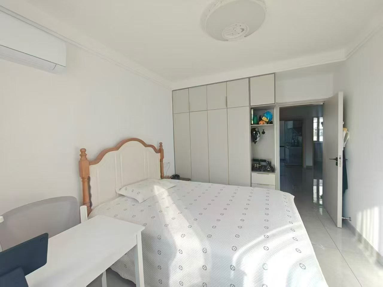 鹽機(jī)家屬樓澆筑樓三樓81.99平二室38.8萬 鹽機(jī)家屬樓澆筑樓三樓81.99平二室38.8萬