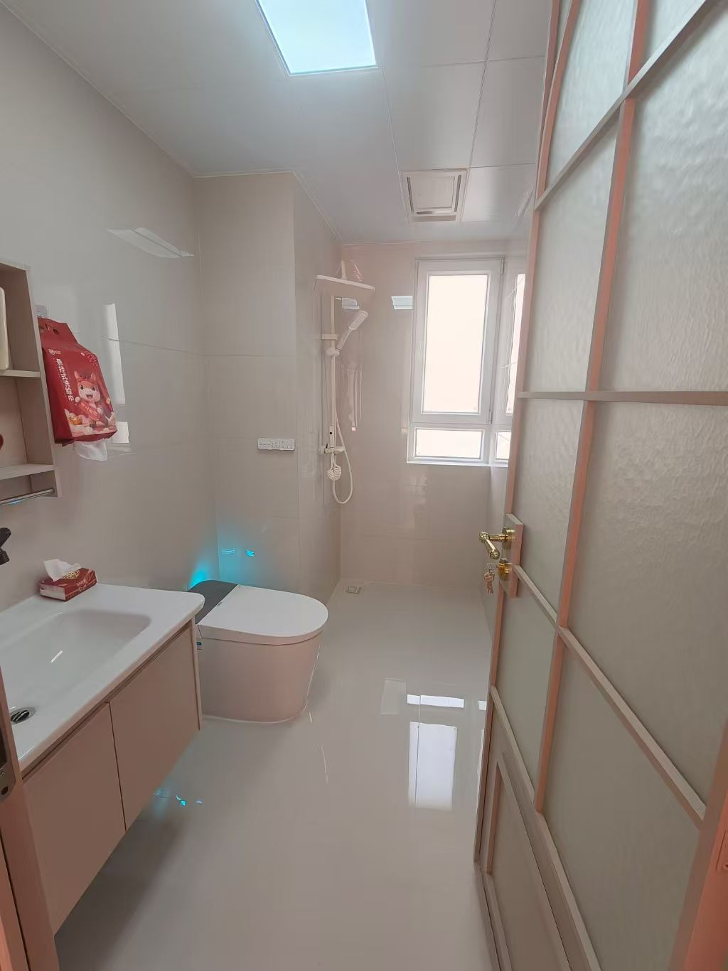 婚房首選珺悅府電梯四樓142平四室兩衛(wèi)110.8萬