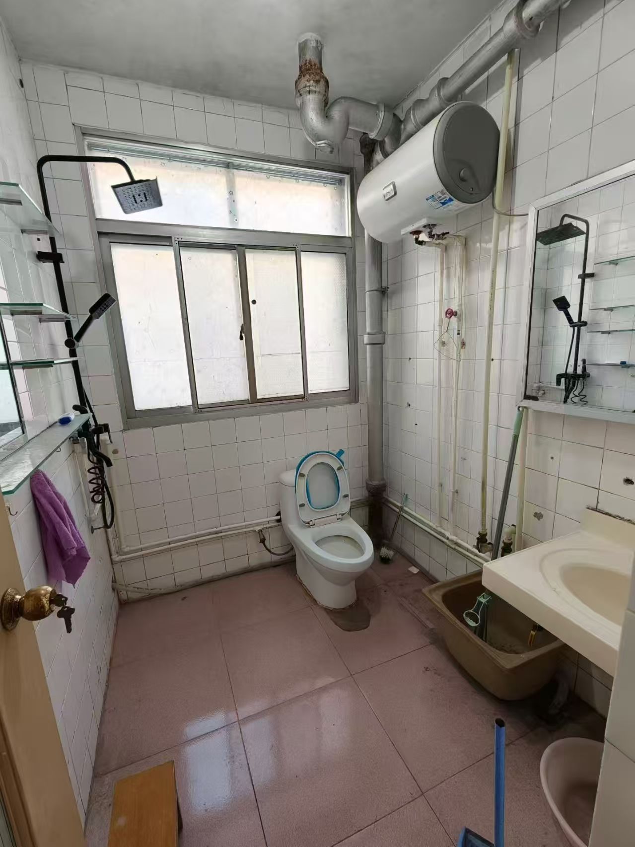 西樓街好位置一樓105.4平三室28萬 西樓街好位置一樓105.4平三室28萬