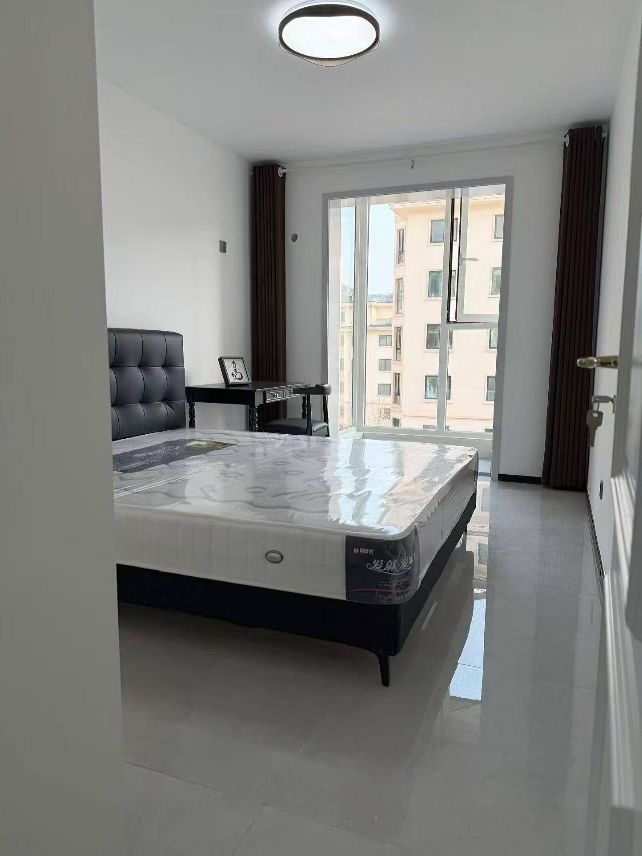 醍香灣2樓三室兩衛(wèi)精裝未住128平43.8萬 醍香灣2樓三室兩衛(wèi)精裝未住128平43.8萬