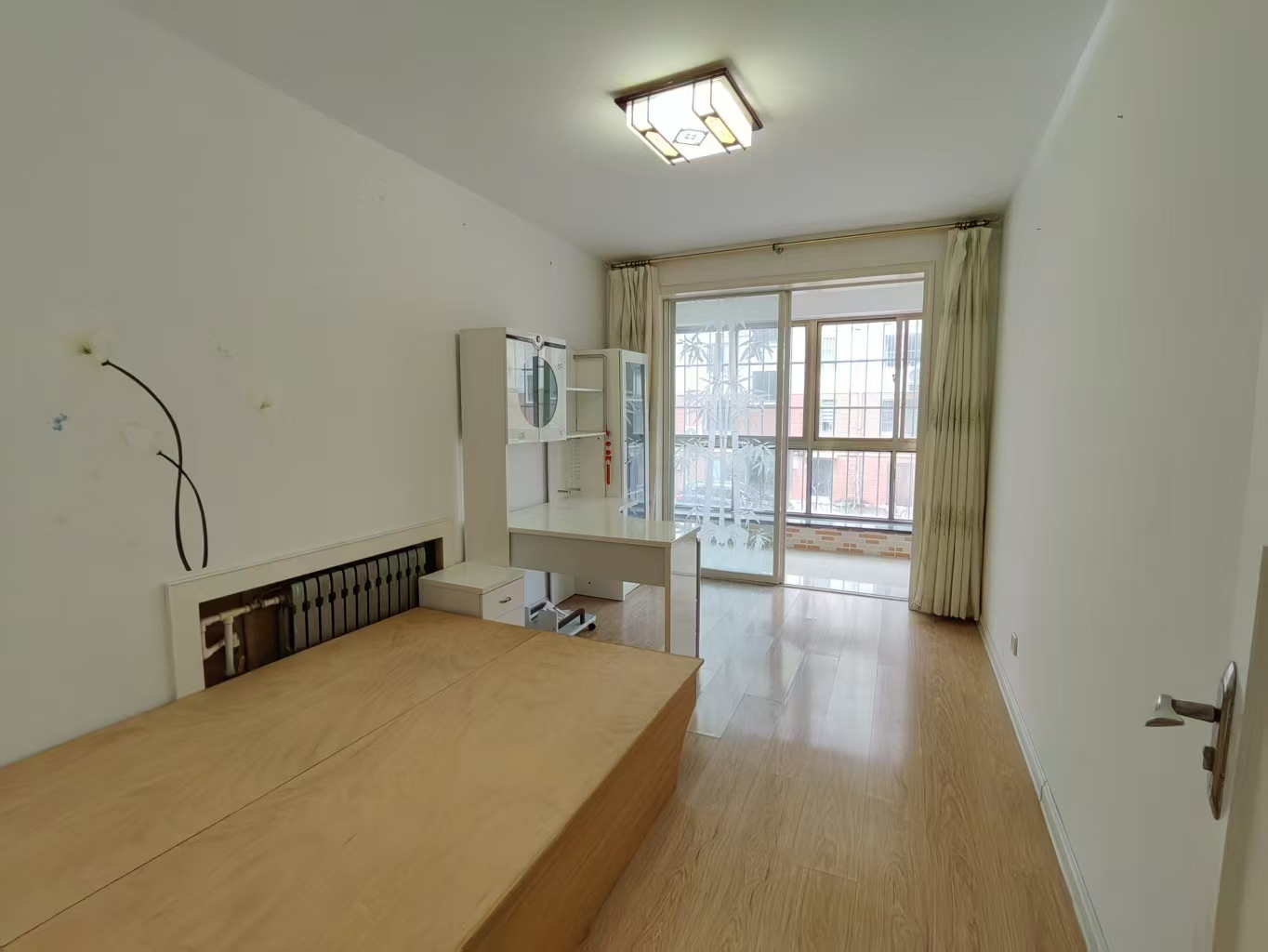 涼水灣住人一樓139.48平三室49.6萬 涼水灣住人一樓139.48平三室49.6萬