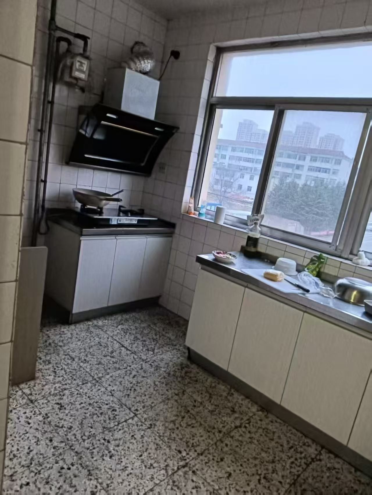 永安街住人2樓兩室房子干凈整潔月租600元