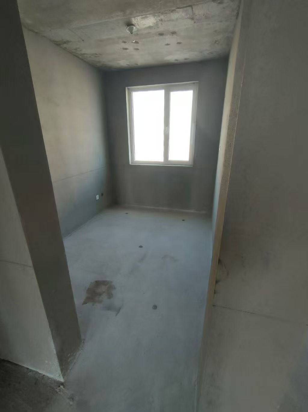 河南居民小區(qū)電梯11樓116平三室45.8萬 河南居民小區(qū)電梯11樓116平三室45.8萬