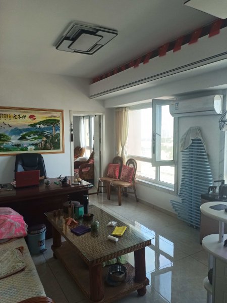 東城寶宇公館，10樓68.88平，精裝未住，購物交通便利