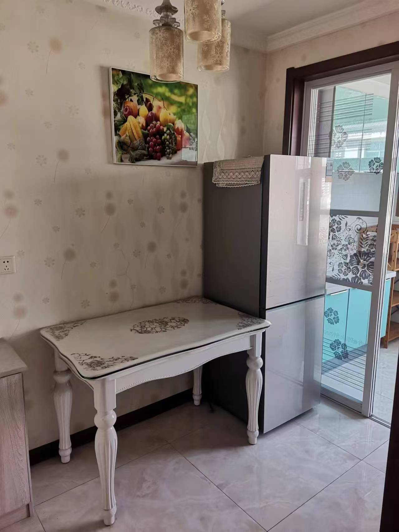 昆崳南樓原三兄弟飯莊對面吉樓出租