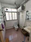 西樓街好位置一樓105.4平三室28萬