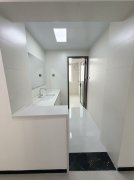 醍香灣2樓三室兩衛(wèi)精裝未住128平43.8萬