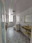 涼水灣住人一樓139.48平三室49.6萬