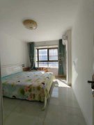 柳岸御府 住人一樓130平有草房 三室兩衛(wèi) 精裝小住45萬