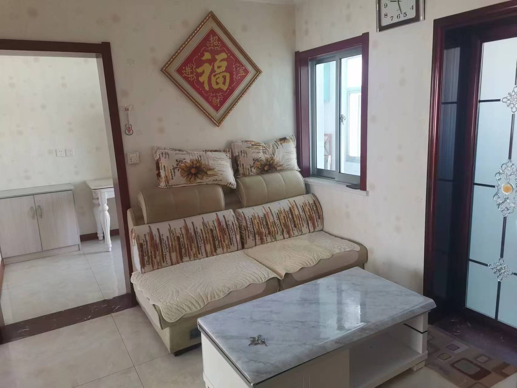 昆崳路南段邱向春門診對面吉樓出租