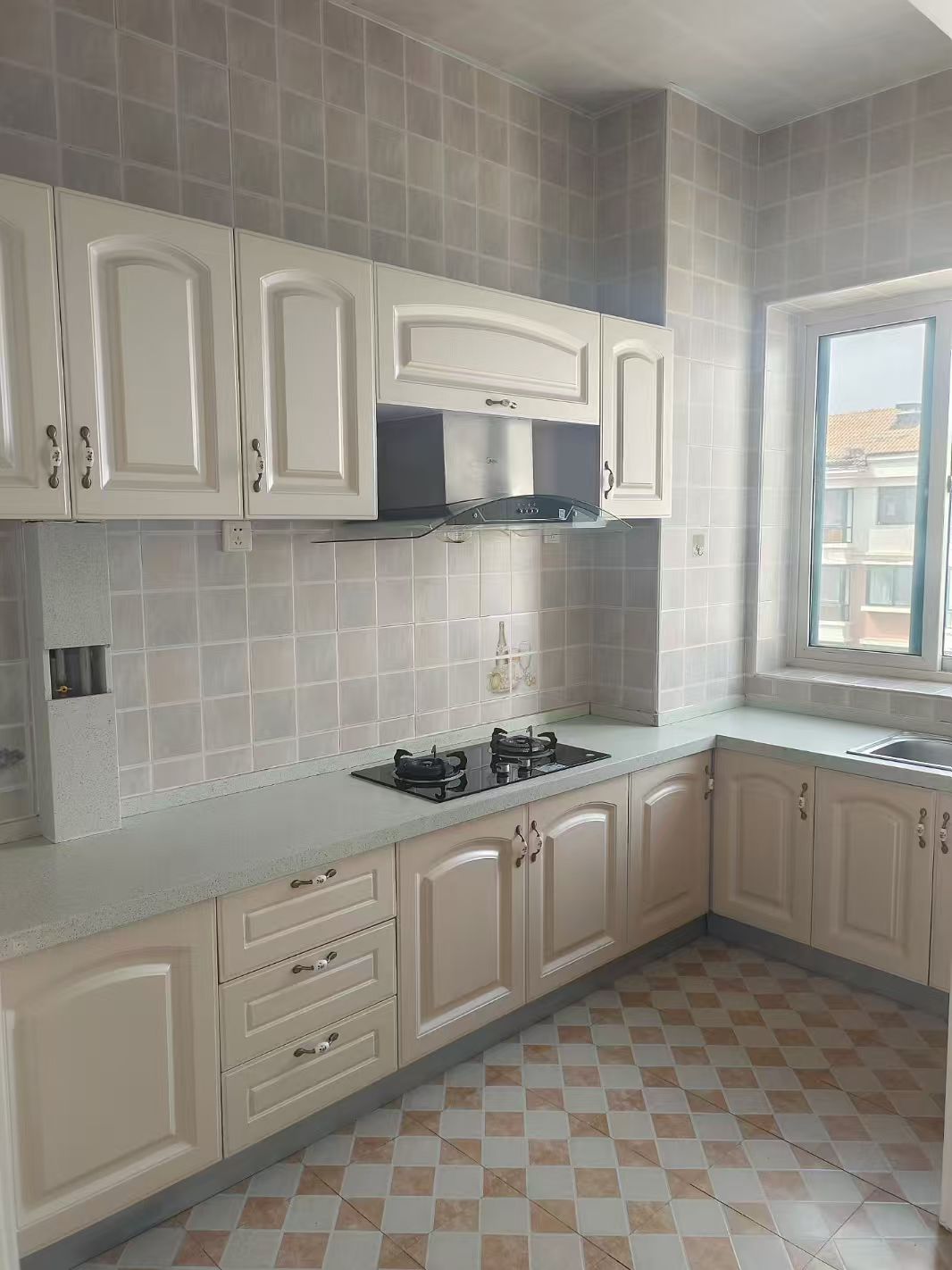 @21.8萬，撿漏櫻花時尚頂樓錯層落地大窗！