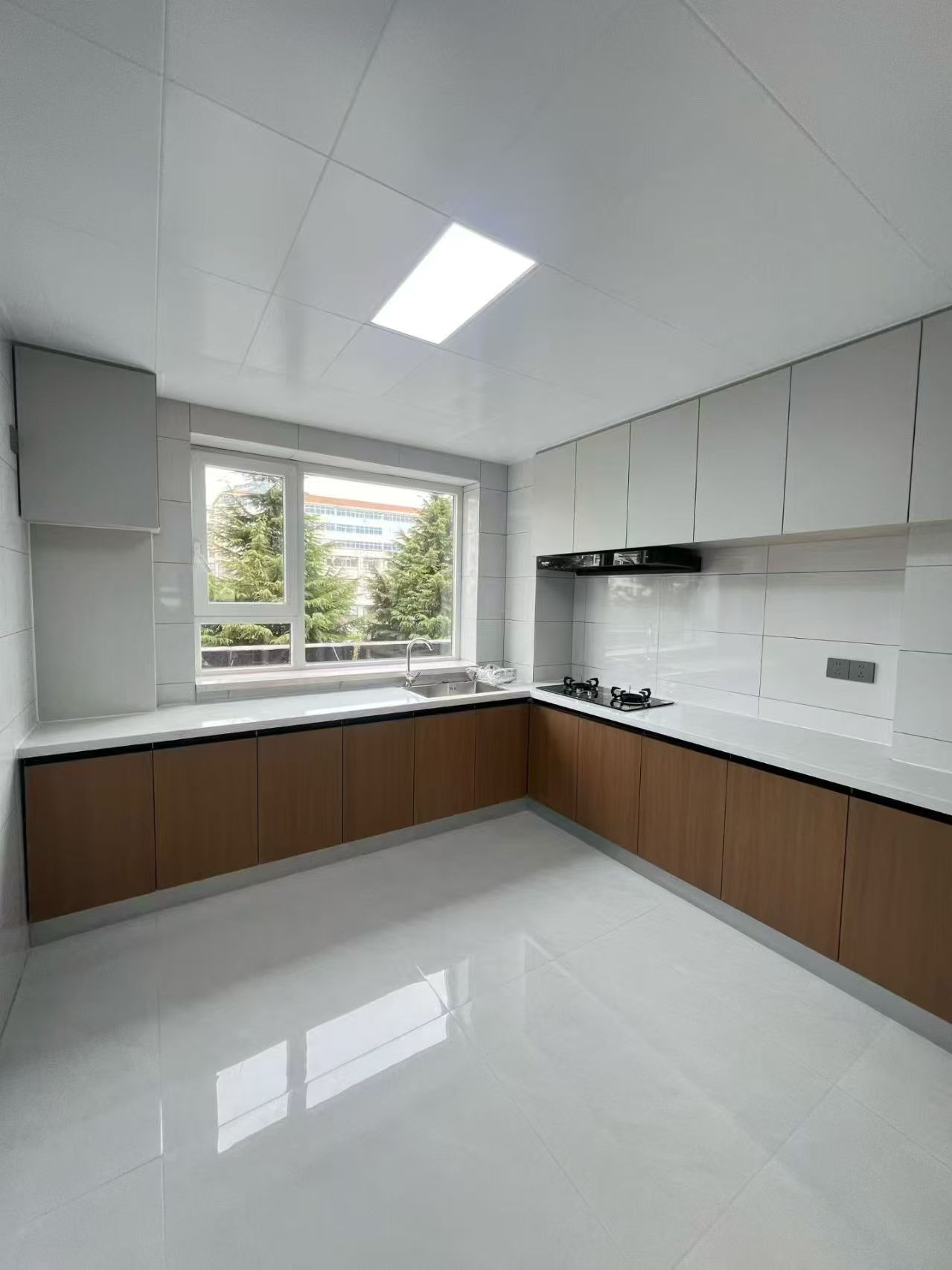 文山花園1樓鋼混結(jié)構(gòu)91.01平2室39.8萬 文山花園1樓鋼混結(jié)構(gòu)91.01平2室39.8萬