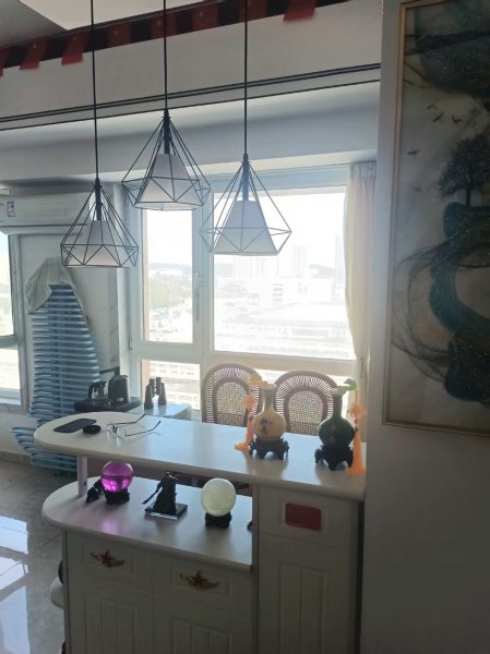 東城寶宇公館，10樓68.88平，精裝未住，購物交通便利，有