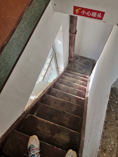 三聯(lián)火鍋附近的臨街2層的門市房出租