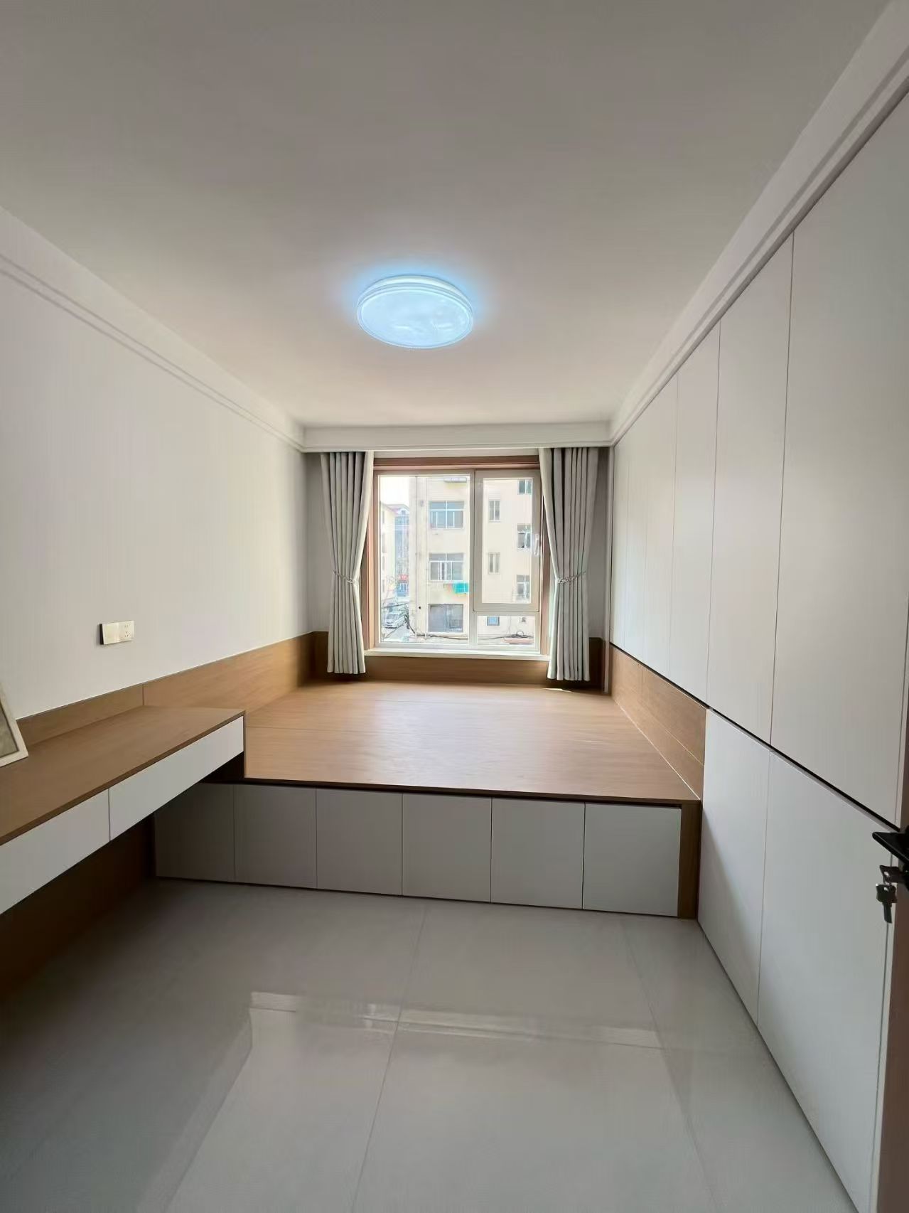 米山路住人2樓120.59平三室39.8萬