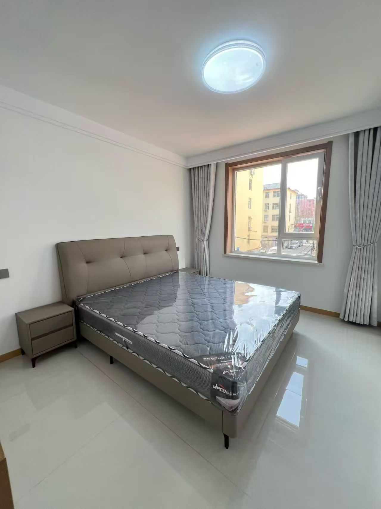 米山路住人2樓120.59平三室39.8萬