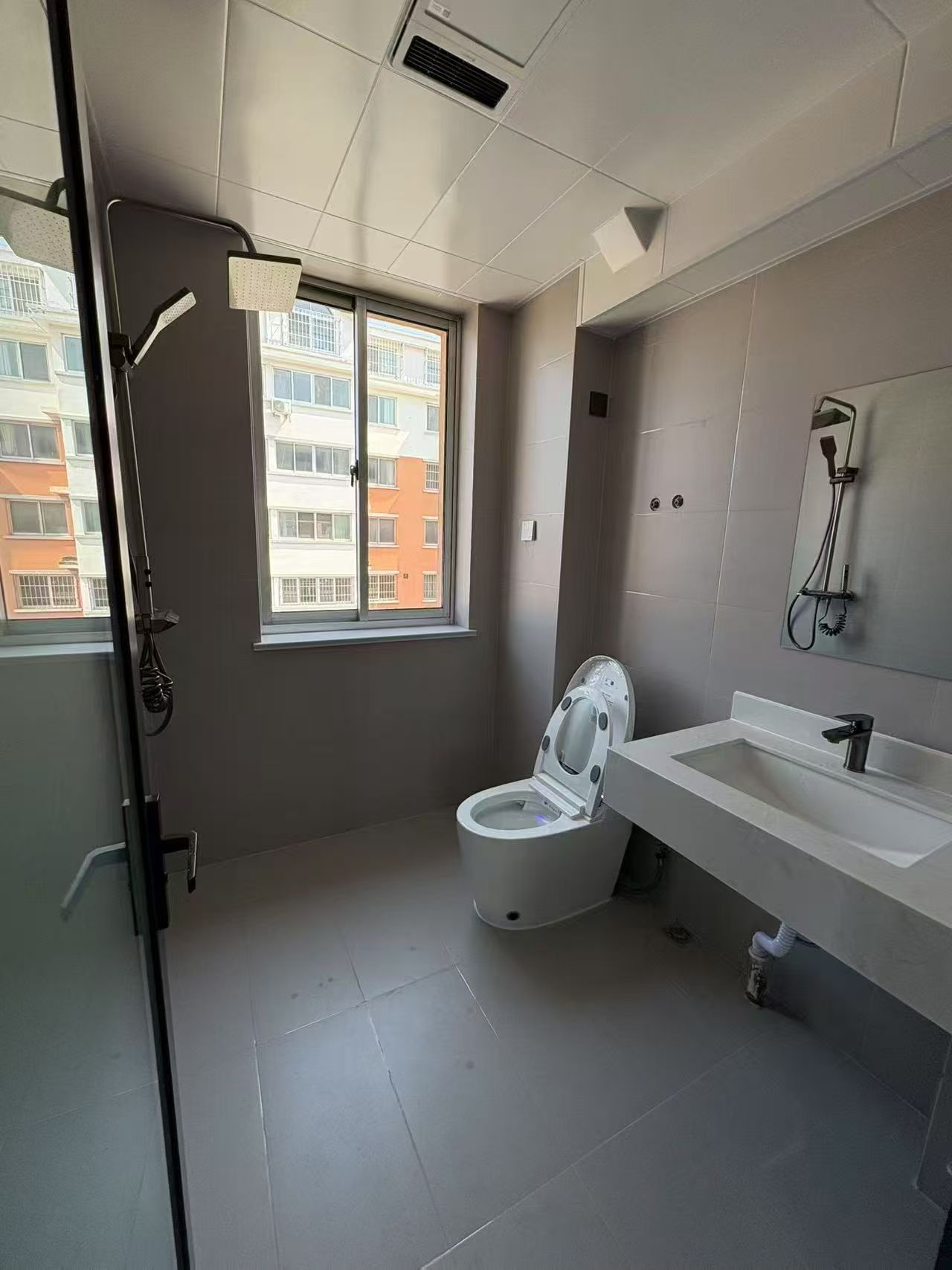 五龍街竣工時間2008年三樓87.42平29.8萬