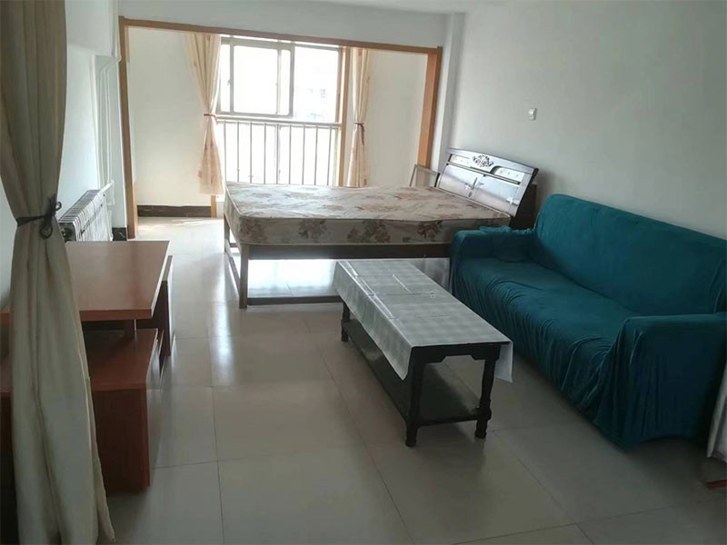 涼水灣鴻?；▓@小區(qū)精裝閣樓出租