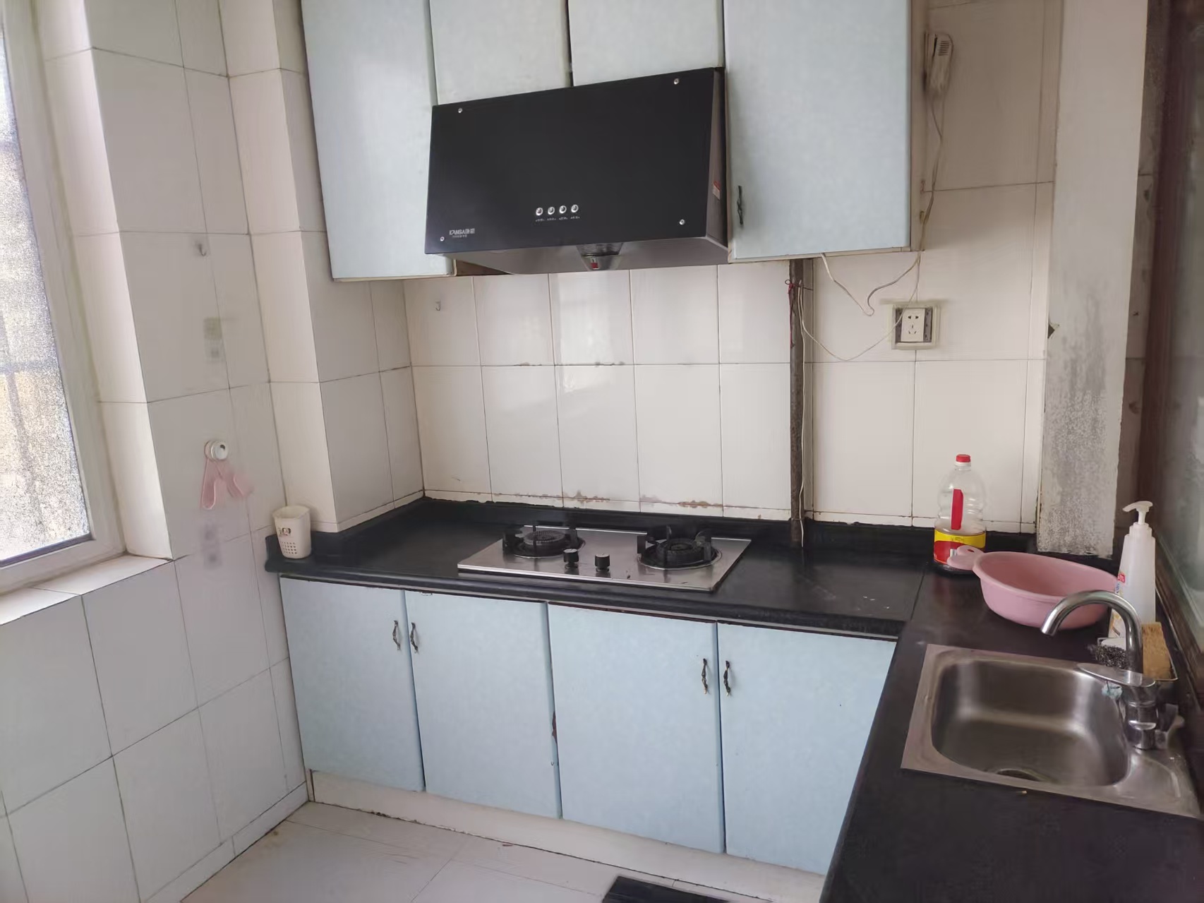 出租@800/月，环岛花园，1楼，2室