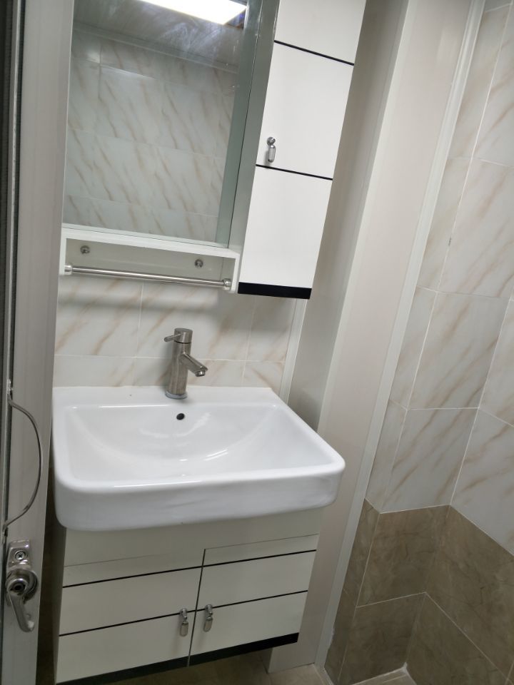 房東直租馥地家園車庫公寓