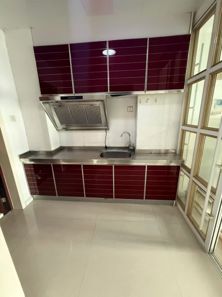 银河世家西向公寓电梯8楼50平月租700元，售价23.8万