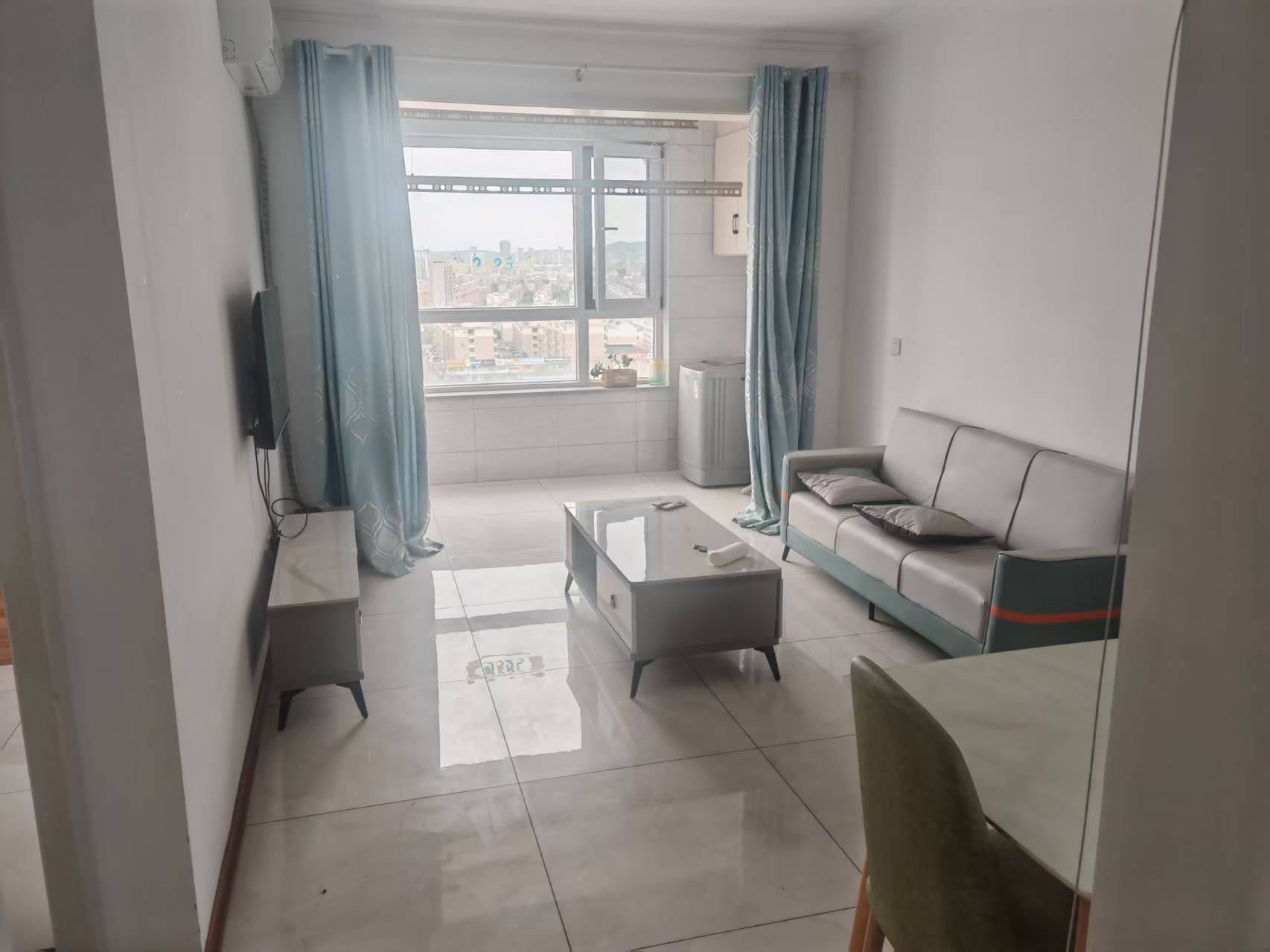 文山書香園70平房屋出租，帶草房，電梯房，家電家具齊全，拎包