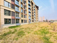 四季陽光電梯洋房一樓帶院253.15平送地下車位50.98萬