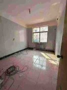 市中心西樓街住人一樓129平三室39萬(wàn)