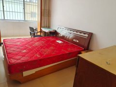 雁鸣花园一楼90平两室刚安的新空调21万8