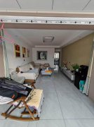 建行院里 抱龙街河景房一楼94.4平三室35万