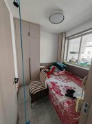 建行院里 抱龙街河景房一楼94.4平三室35万