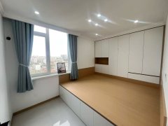 中信银行楼上11楼105.29平三室29.8万