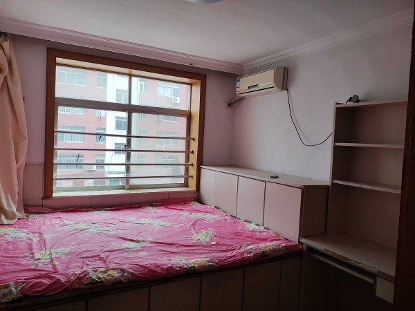 凉水湾小区住人二楼出租