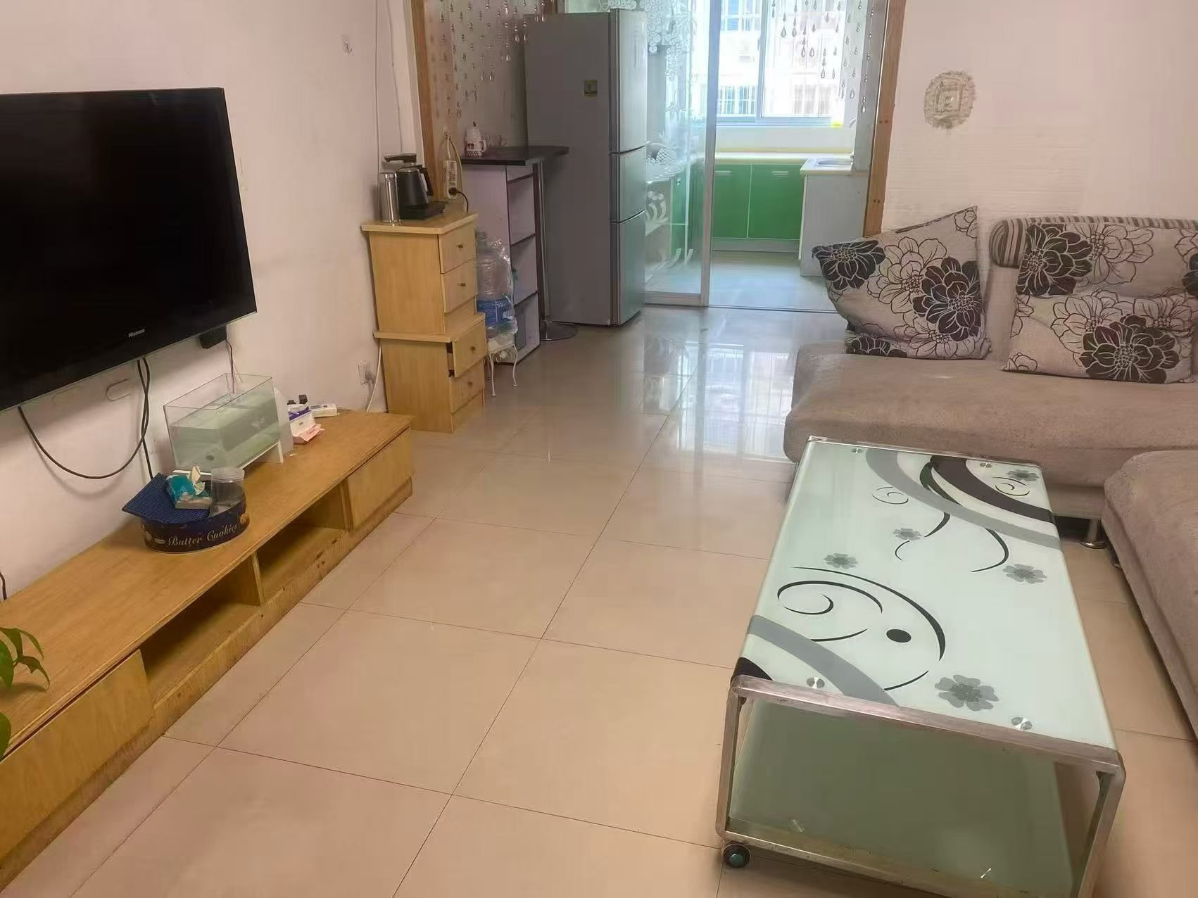 @出租:900，泰浩华居，1楼!
