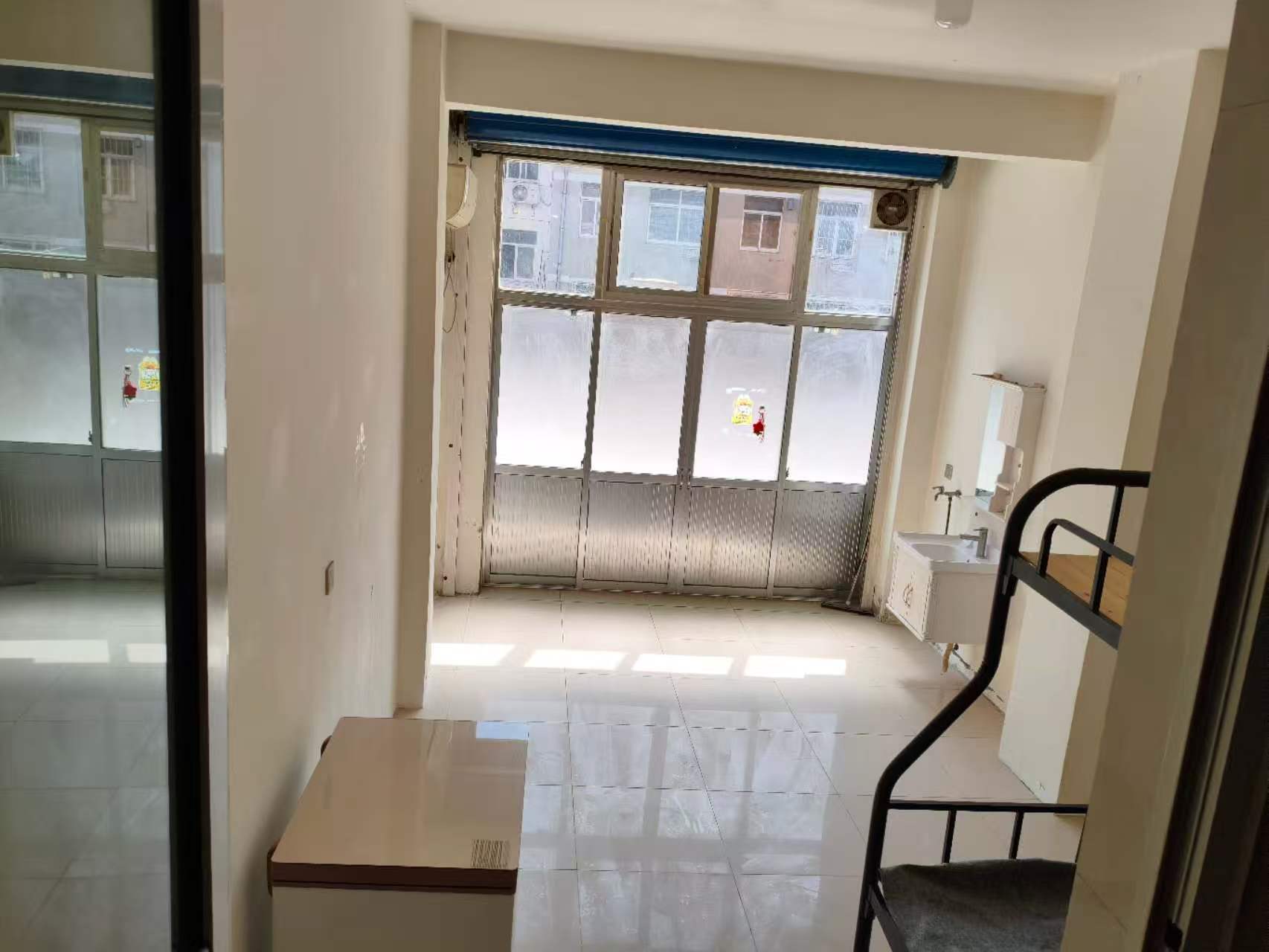 文登馥地家园公寓车库出租