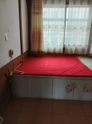 永安街三楼，家电齐全，月租900
