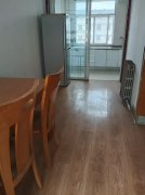 永安街三楼，家电齐全，月租900